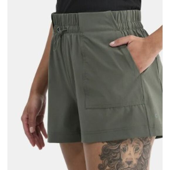 Avia‎ Women's Utility Hiking Cargo Shorts, Size Small Green - Picture 9 of 9